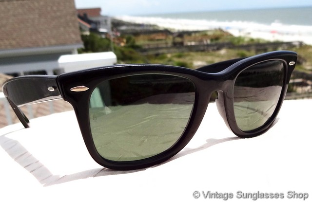 Ray Ban Black Wayfarer Sunglasses